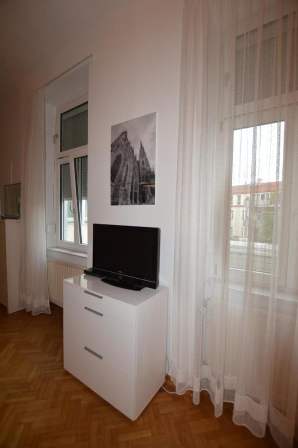 Apartment Penzing Wien Exterior foto